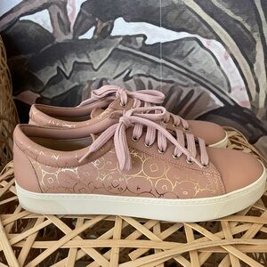 Stuart Weitzman Adley lunar color nude blush pink leather sneaker size 10